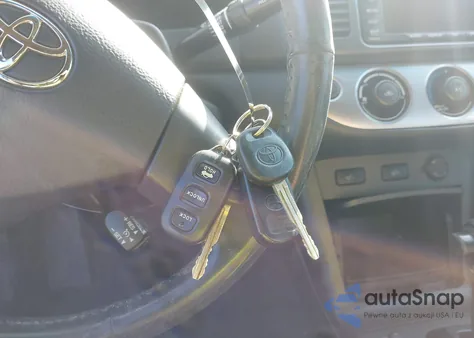 2005 Toyota Camry Se V6 z USA, uszkodzony, nr VIN 4T1BA32K75U058527